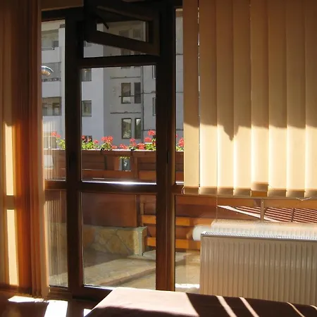 Family Veronika ホテル デヴィン