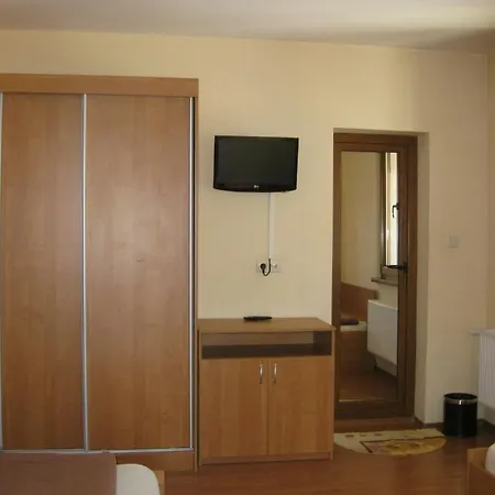 Hotel Family Veronika 2*