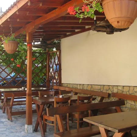 Family Veronika Devin