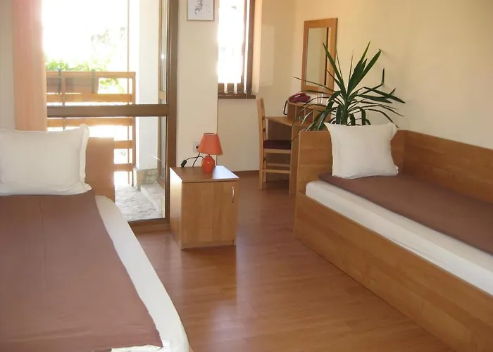 מלון Family Veronika