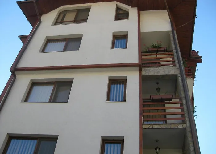 Family Veronika מלון דבין